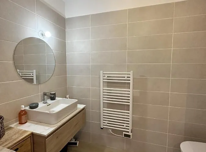 Bel Neuf Vue * LʼÎle-Rousse