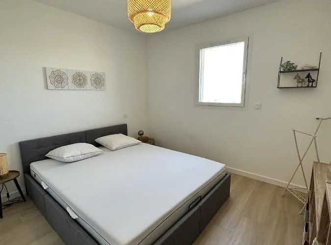 Bel Neuf Vue Apartament LʼÎle-Rousse